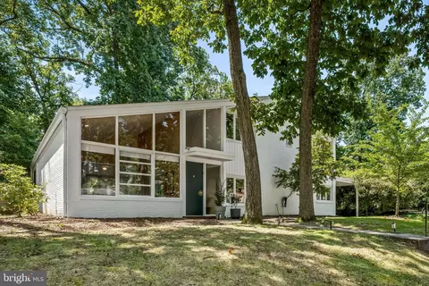 Exterior - 2103 Northcliff Dr, Baltimore, MD 21209 photo 2 of 8