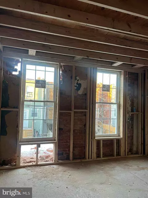 2416 E Hoffman St, Baltimore, MD 21213 photo 2