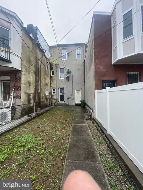 309 E 22nd St, Baltimore, MD 21218 photo 2