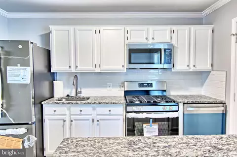 4214 Labyrinth Rd, Baltimore, MD 21215
