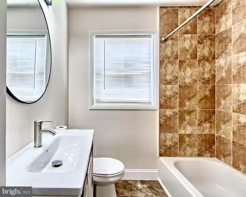 Bath - 4214 Labyrinth Rd, Baltimore, MD 21215 photo 1 of 1