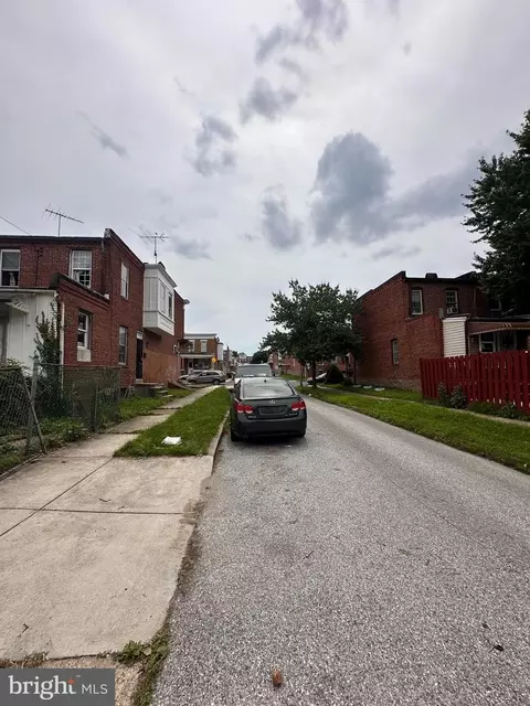 View/Area - 3100 Kenyon Ave, Baltimore, MD 21213 photo 2 of 2