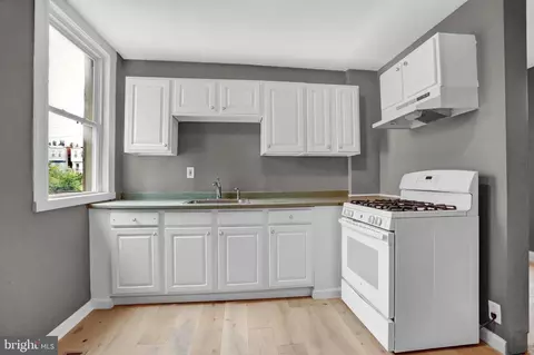 2418 Baker St, Baltimore, MD 21216 photo 12