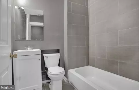 2418 Baker St, Baltimore, MD 21216 photo 17