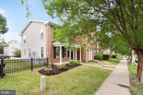 Exterior - 730 Murphy Ln, Baltimore, MD 21201 photo 3 of 5