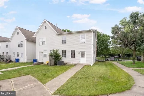 Exterior - 730 Murphy Ln, Baltimore, MD 21201 photo 4 of 5