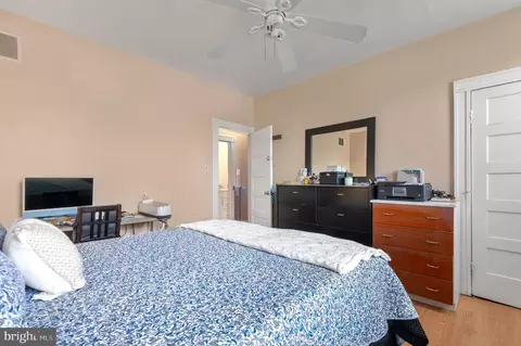 Bedroom - 446 N Clinton St, Baltimore, MD 21224 photo 2 of 5