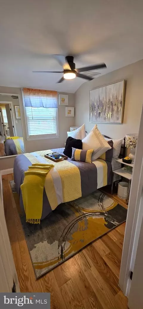 Bedroom - 2046 E Belvedere Ave, Baltimore, MD 21239 photo 6 of 19
