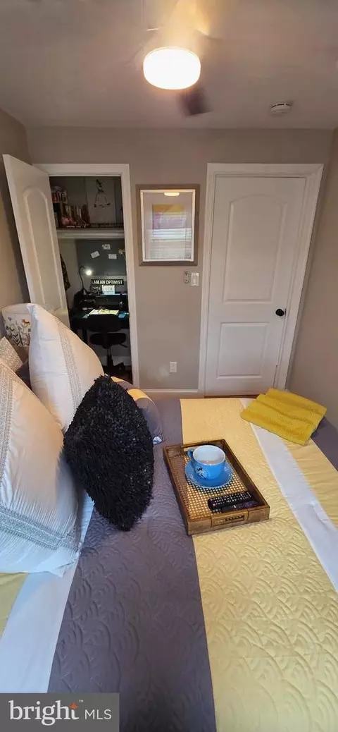 Bedroom - 2046 E Belvedere Ave, Baltimore, MD 21239 photo 9 of 19