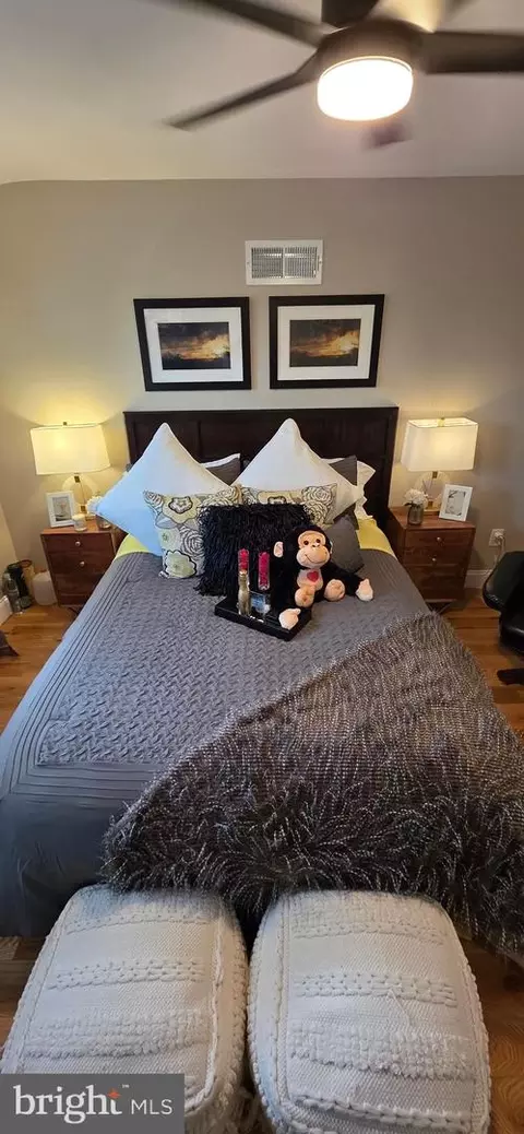 Bedroom - 2046 E Belvedere Ave, Baltimore, MD 21239 photo 18 of 19