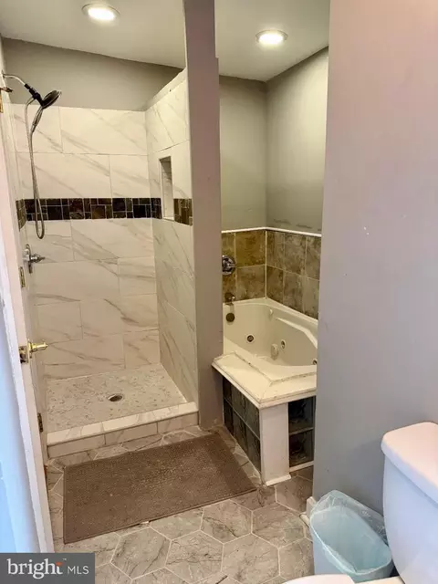 Bath - 1809 E Pratt St, Baltimore, MD 21231 photo 5 of 5