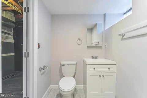 Bath - 4011 Mortimer Ave, Baltimore, MD 21215 photo 2 of 2
