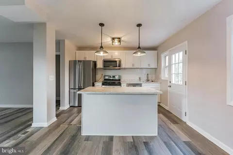 Kitchen - 4011 Mortimer Ave, Baltimore, MD 21215 photo 2 of 2