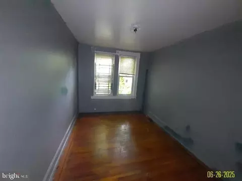 Living - 3319 Spaulding Ave, Baltimore, MD 21215 photo 3 of 5