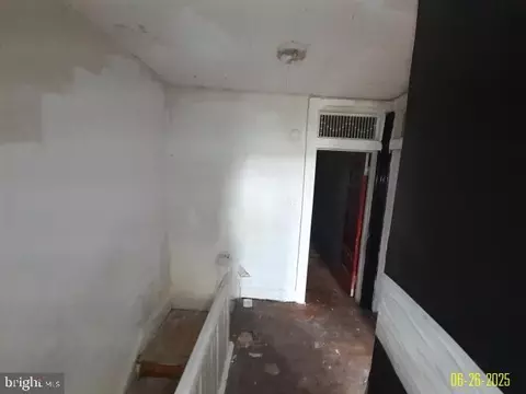 Entry Way - 3319 Spaulding Ave, Baltimore, MD 21215 photo 10 of 10
