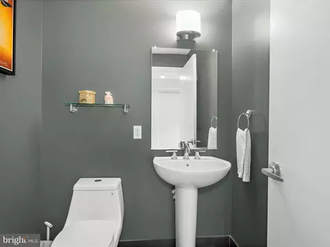 1200 Steuart St #426, Baltimore, MD 21230 photo 22