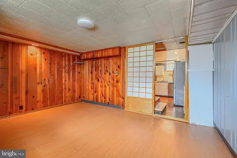 Living - 3668 Chesterfield Ave, Baltimore, MD 21213 photo 6 of 6