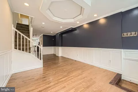 Entry Way - 2426 Mcculloh St, Baltimore, MD 21217 photo 1 of 5