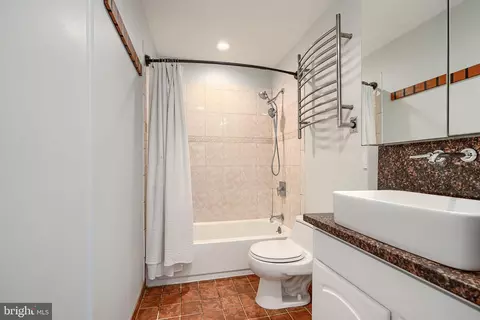 Bath - 1247 Haubert St, Baltimore, MD 21230 photo 6 of 6