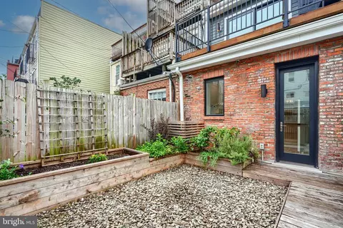 Exterior - 1247 Haubert St, Baltimore, MD 21230 photo 2 of 6