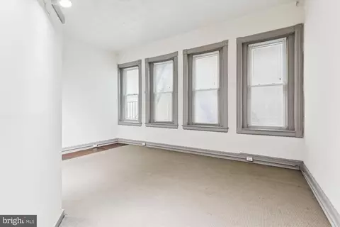 Living - 328 S Broadway S, Baltimore, MD 21231 photo 6 of 13