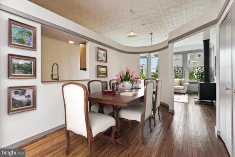 Dining - 328 S Broadway S, Baltimore, MD 21231 photo 1 of 1