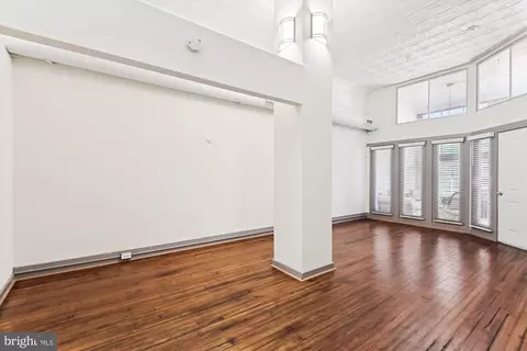 Living - 328 S Broadway S, Baltimore, MD 21231 photo 1 of 13