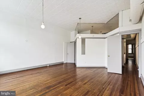 Living - 328 S Broadway S, Baltimore, MD 21231 photo 5 of 13