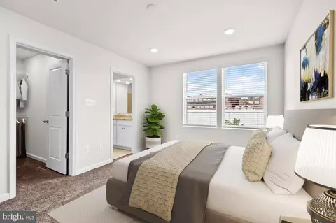 Bedroom - 643 S Haven St, Baltimore, MD 21224 photo 1 of 2