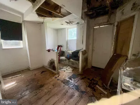 Entry Way - 2307 E Preston St, Baltimore, MD 21213 photo 4 of 4