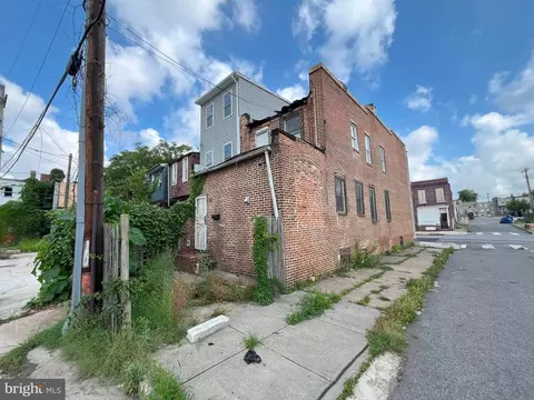Exterior - 2307 E Preston St, Baltimore, MD 21213 photo 2 of 2