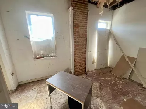 Bedroom - 2307 E Preston St, Baltimore, MD 21213 photo 1 of 1