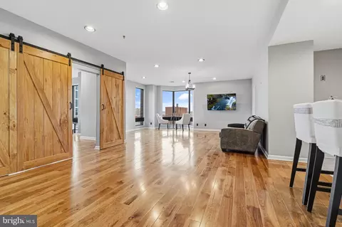 10 E Lee St #808, Baltimore, MD 21202