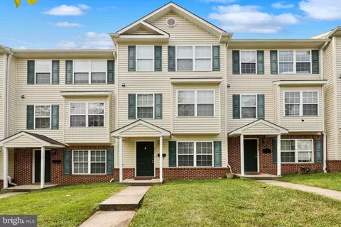 437439441443445 Kenneth Sq, Baltimore, MD 21212