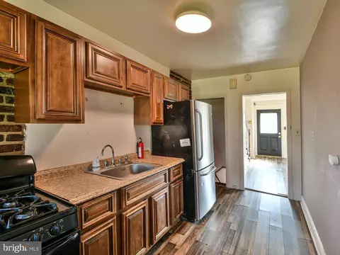 Entry Way - 3517 Brendan Ave, Baltimore, MD 21213 photo 1 of 2