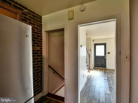 Entry Way - 3517 Brendan Ave, Baltimore, MD 21213 photo 2 of 2
