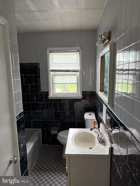 3901 Mortimer Ave, Baltimore, MD 21215 photo 12