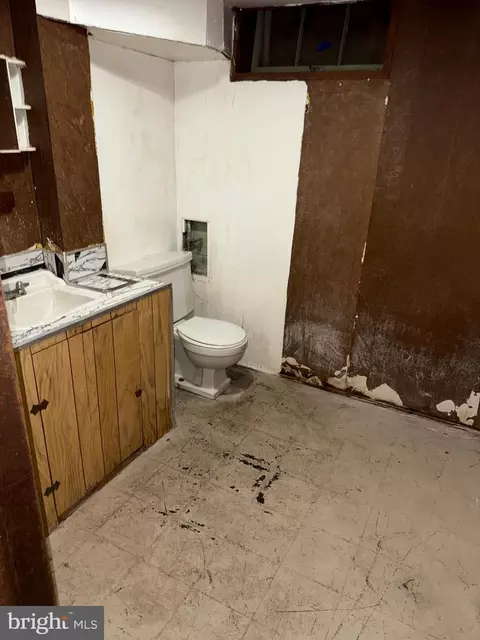 3901 Mortimer Ave, Baltimore, MD 21215 photo 17