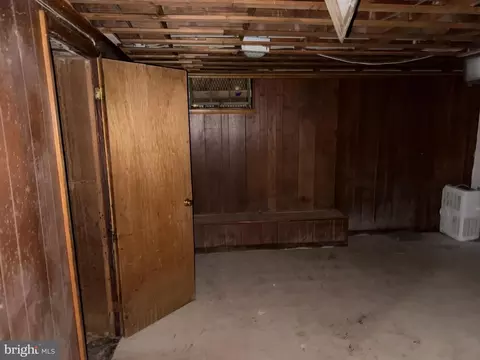 3901 Mortimer Ave, Baltimore, MD 21215 photo 15