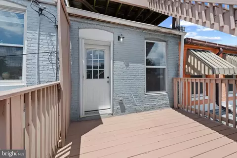 Exterior - 905 W 38th St, Baltimore, MD 21211 photo 2 of 5
