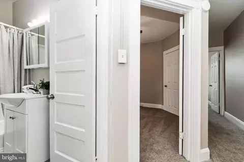 Entry Way - 2820 Mayfield Ave, Baltimore, MD 21213 photo 2 of 2