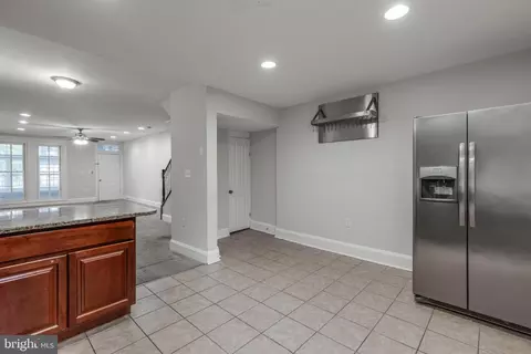 1009 Rectory Ln, Baltimore, MD 21211 photo 10