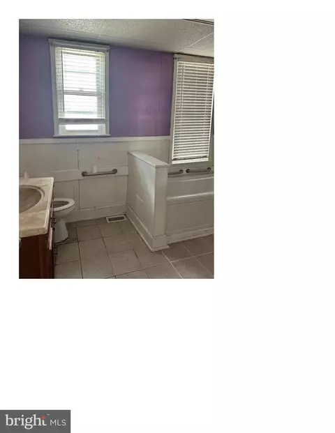 Bath - Undisclosed, Baltimore, MD 21214 photo 1 of 1