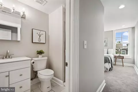 2235 E Biddle St, Baltimore, MD 21213 photo 17
