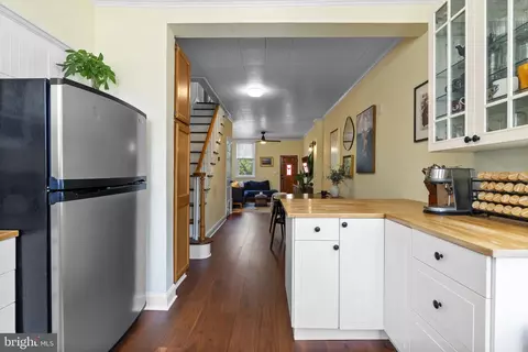 Entry Way - 1431 E Clement St, Baltimore, MD 21230 photo 6 of 7