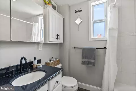 Bath - 1431 E Clement St, Baltimore, MD 21230 photo 3 of 3