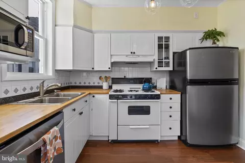 Kitchen - 1431 E Clement St, Baltimore, MD 21230 photo 3 of 3