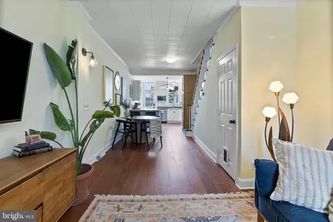 Entry Way - 1431 E Clement St, Baltimore, MD 21230 photo 4 of 7