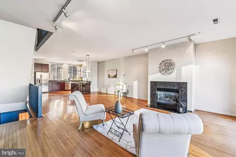 Living - 1011 Covington St, Baltimore, MD 21230 photo 5 of 7