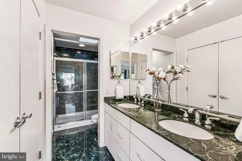 Bath - 1011 Covington St, Baltimore, MD 21230 photo 1 of 3